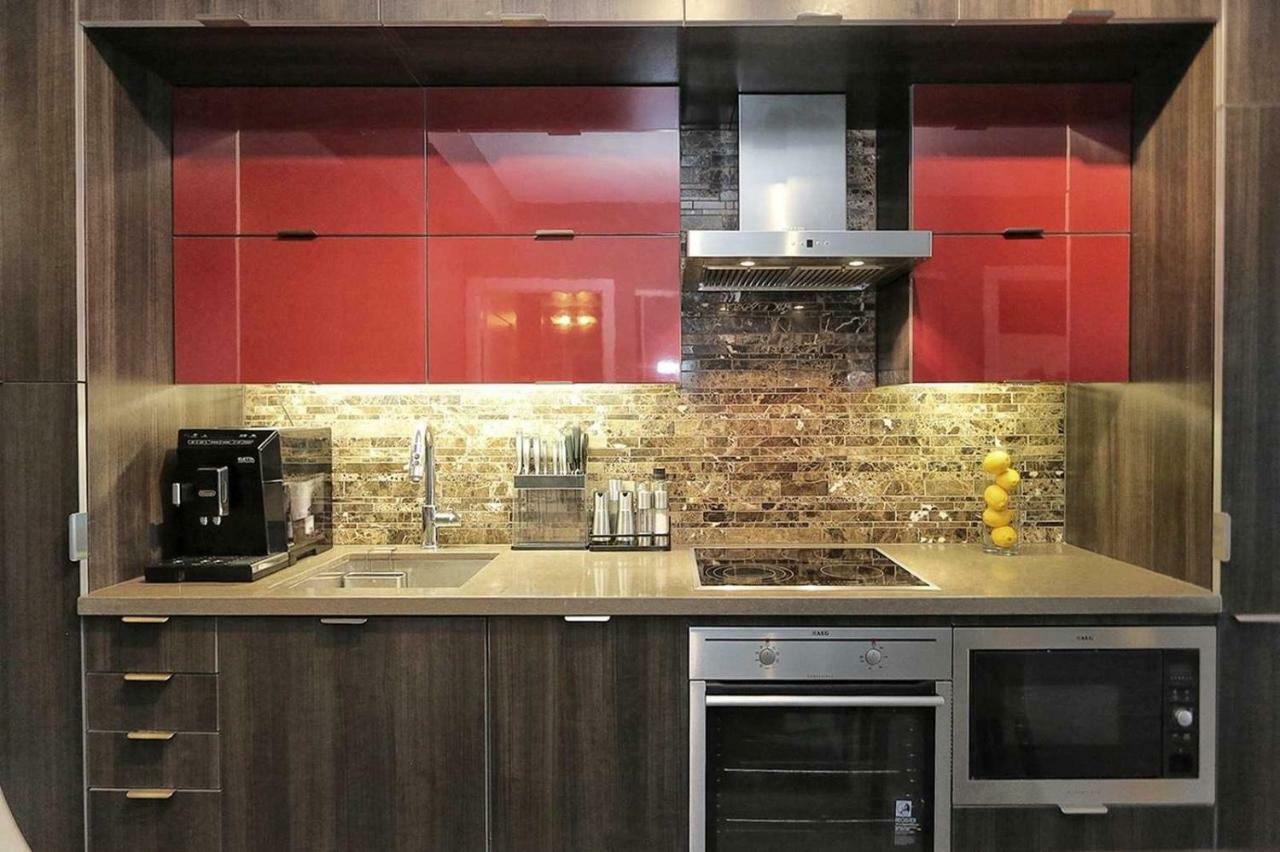 Bright Condo In The Heart Of Toronto Exterior photo